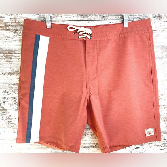 Faherty Toro Stripe Board Shorts in Venice Red sz 36 unlined - Picture 2 of 10